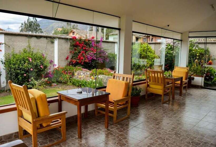 بنسيون Posada Las Tres Marias