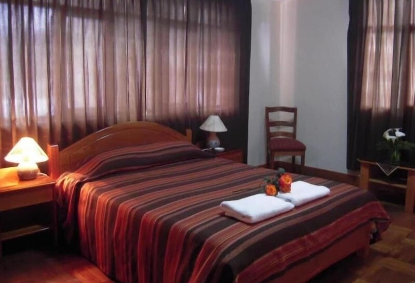 بنسيون Posada Las Tres Marias