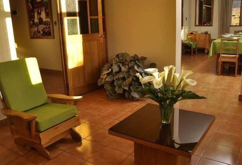 بنسيون Posada Las Tres Marias