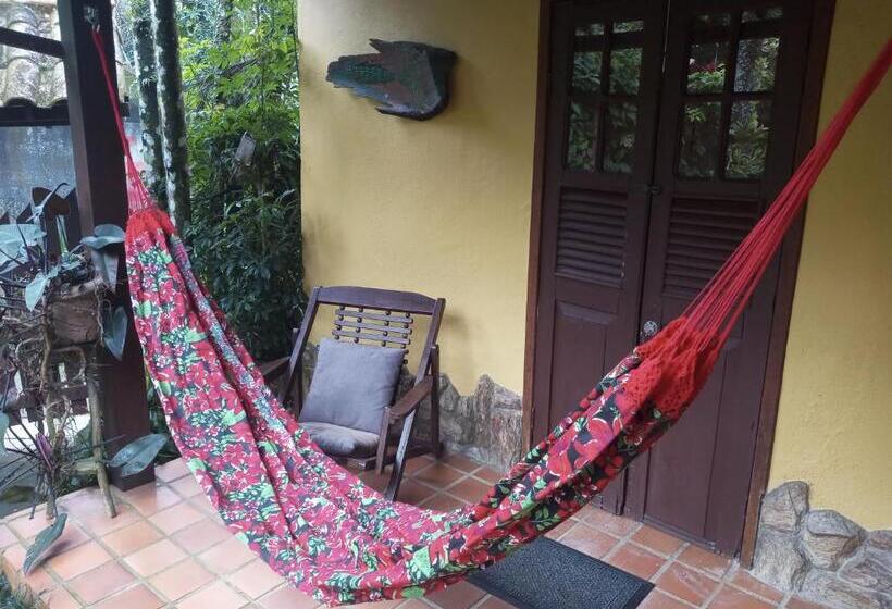 ペンション Pousada Cachoeira