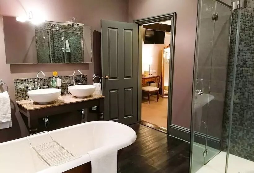 Majatalo The Linden Stansted