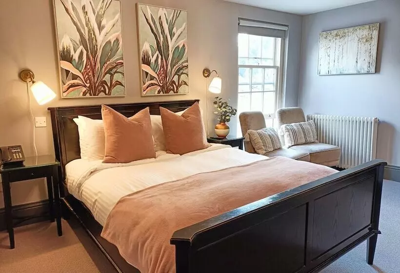 Majatalo The Linden Stansted