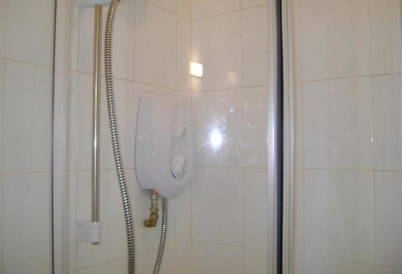 پانسیون The Wharncliffe