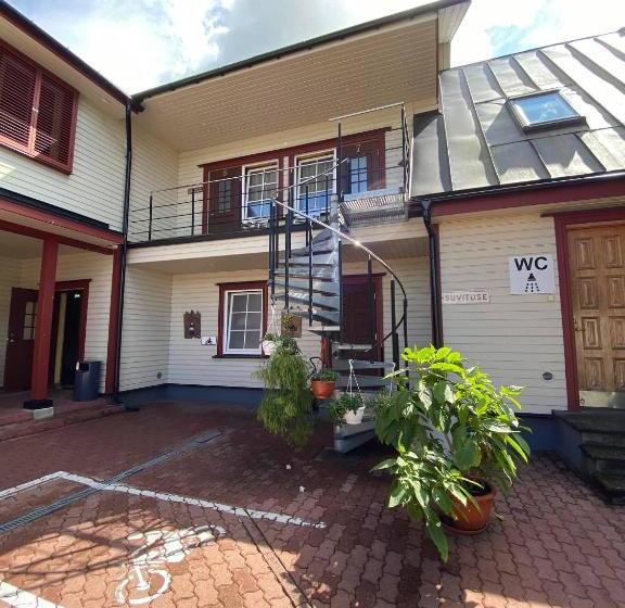 هاستل Aleksandri Guesthouse