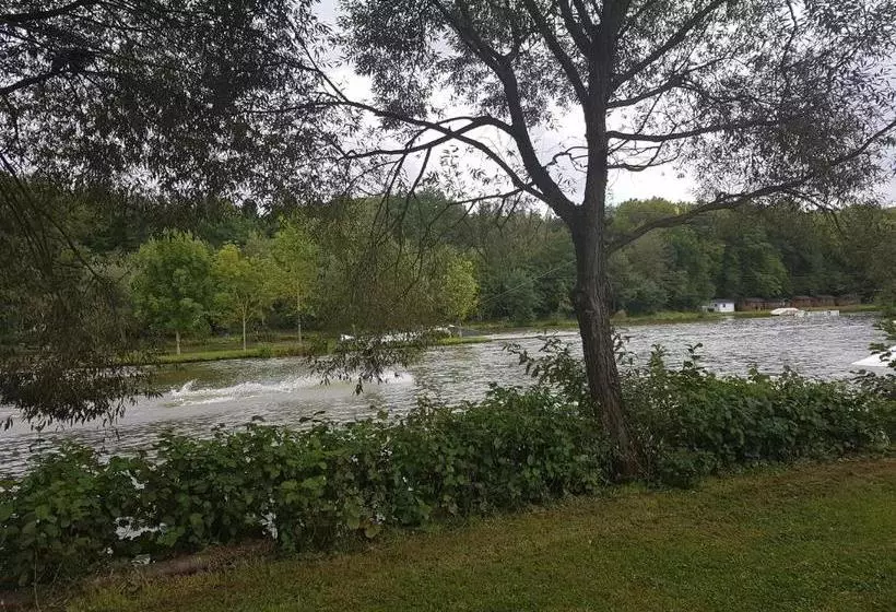 Majatalo Brauhaus Am See