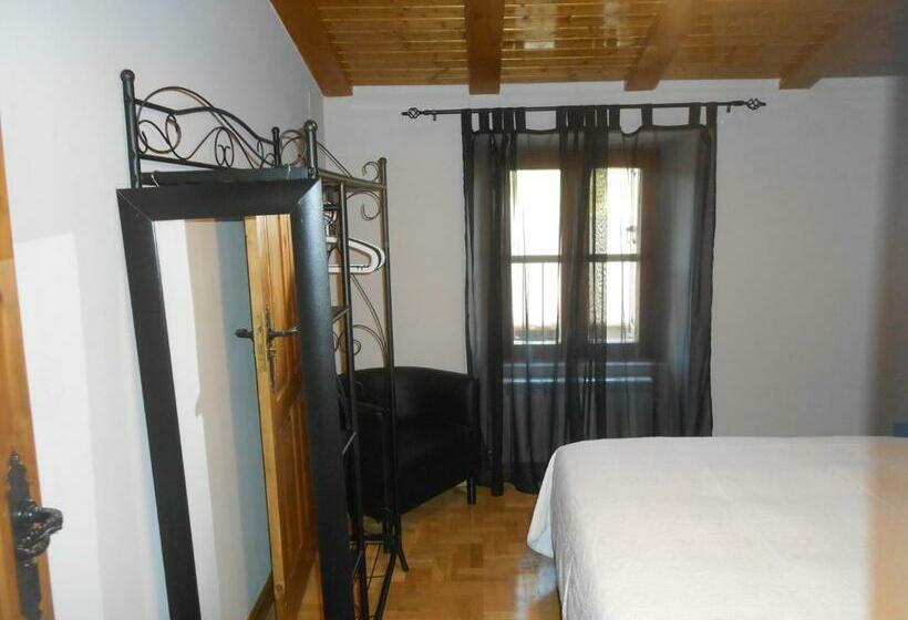 بنسيون Hospedaje Nuestra Señora De Ujue