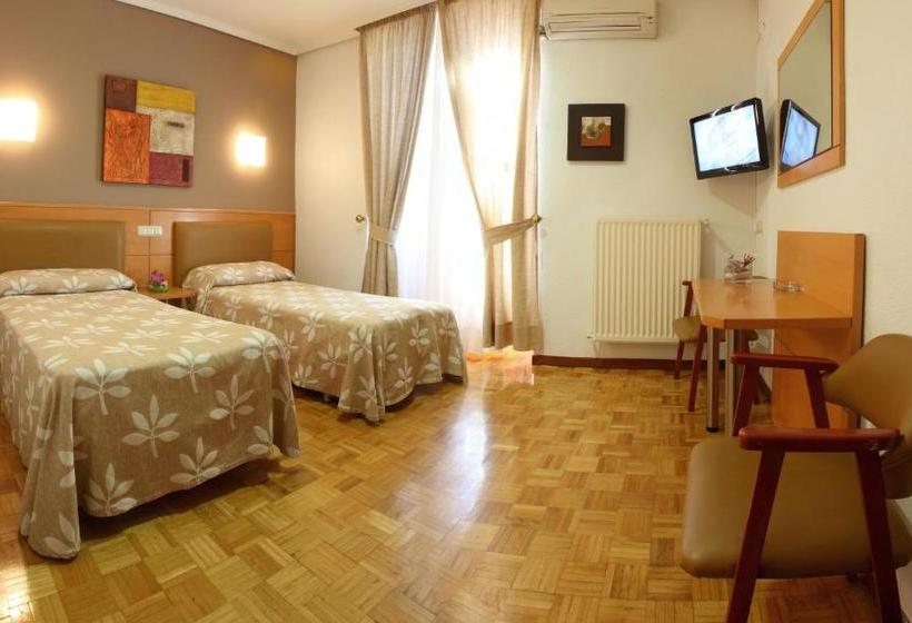 Пансион Hostal Arotza