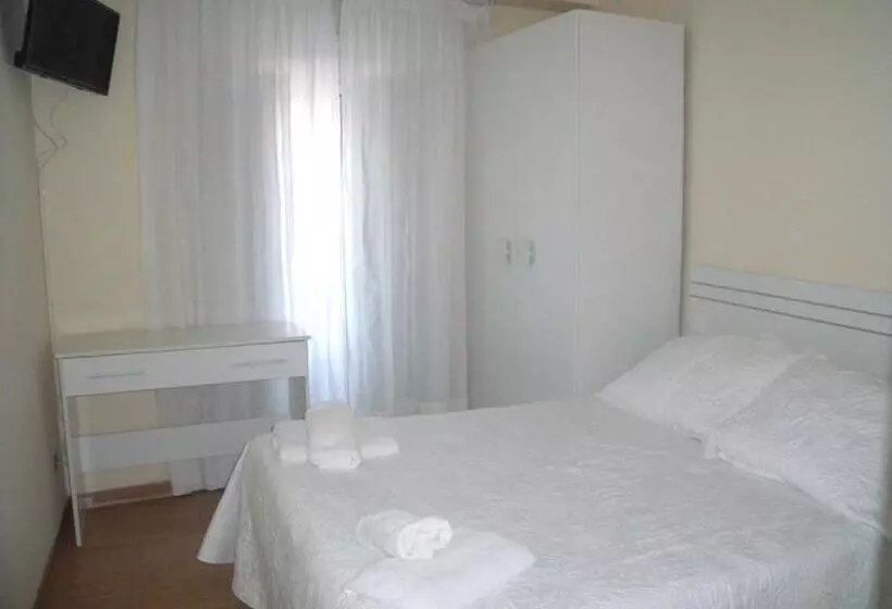 پانسیون Hostal O Patron