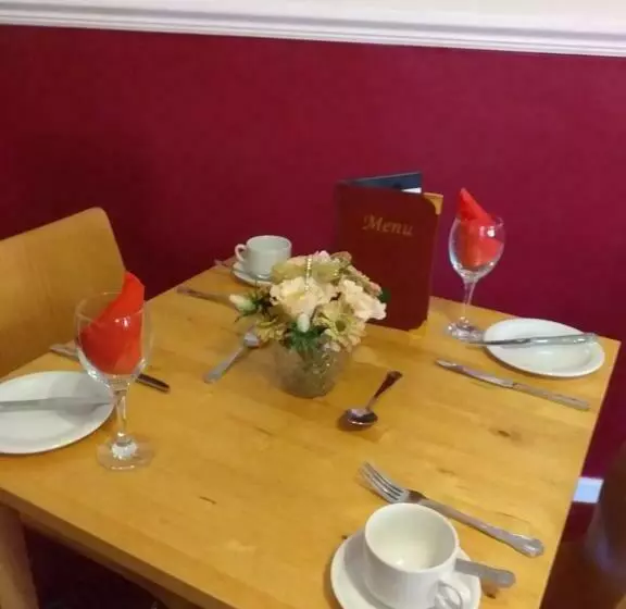 پانسیون Monico Guest House