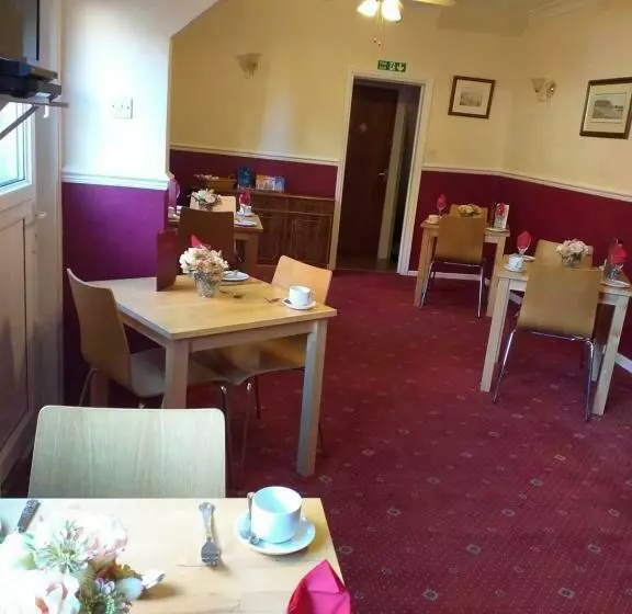 پانسیون Monico Guest House