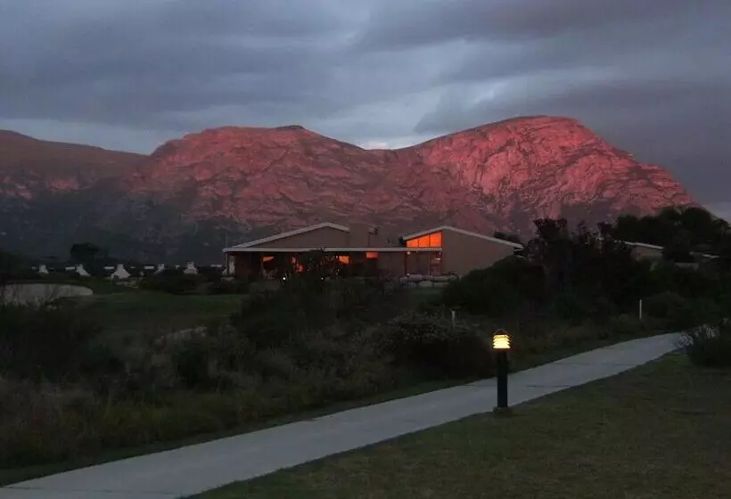 Majatalo Mulligans Guest Lodge