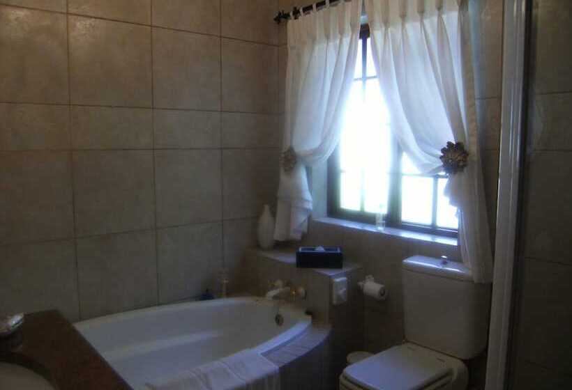 펜션 Mulligans Guest Lodge