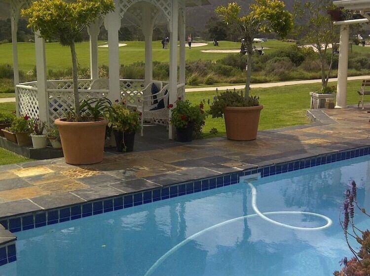 펜션 Mulligans Guest Lodge