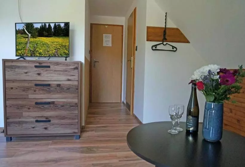 Majatalo Penzion A Drevenica Pri Hati