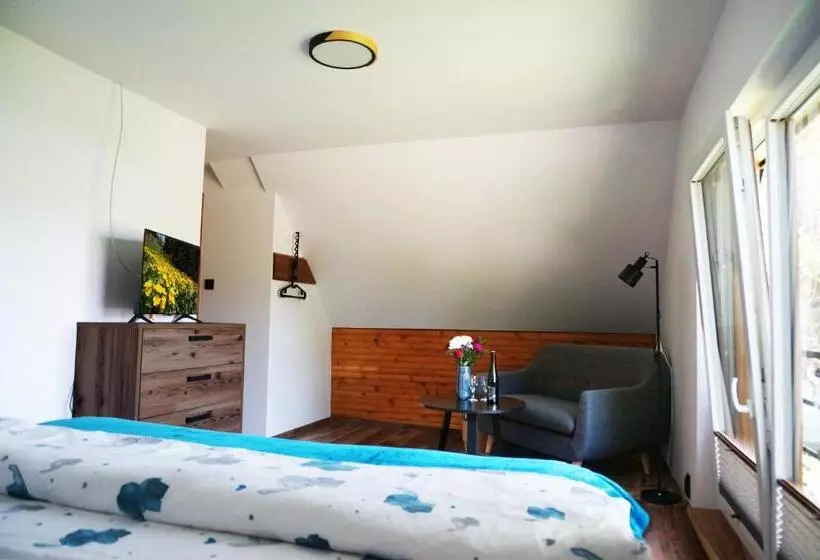 Majatalo Penzion A Drevenica Pri Hati