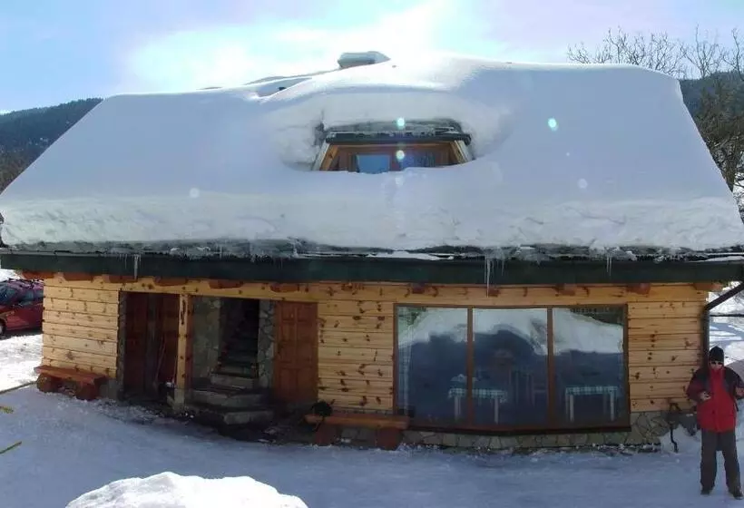 Majatalo Penzion A Drevenica Pri Hati