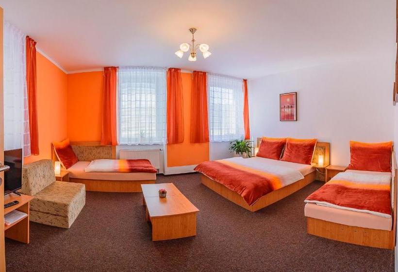 膳宿费 Penzion U Jezku