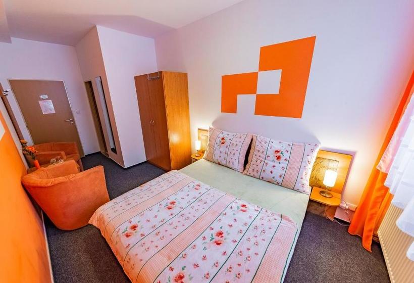 膳宿费 Penzion U Jezku