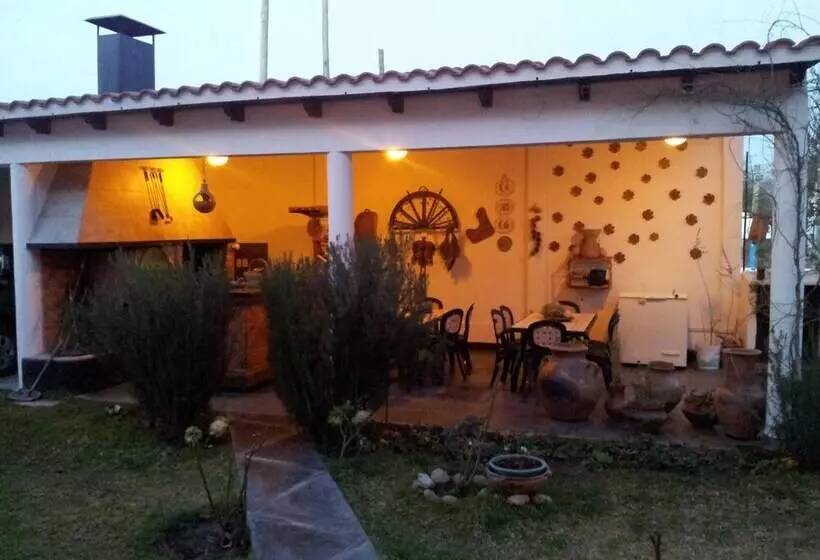 Majatalo Portal Del Santo