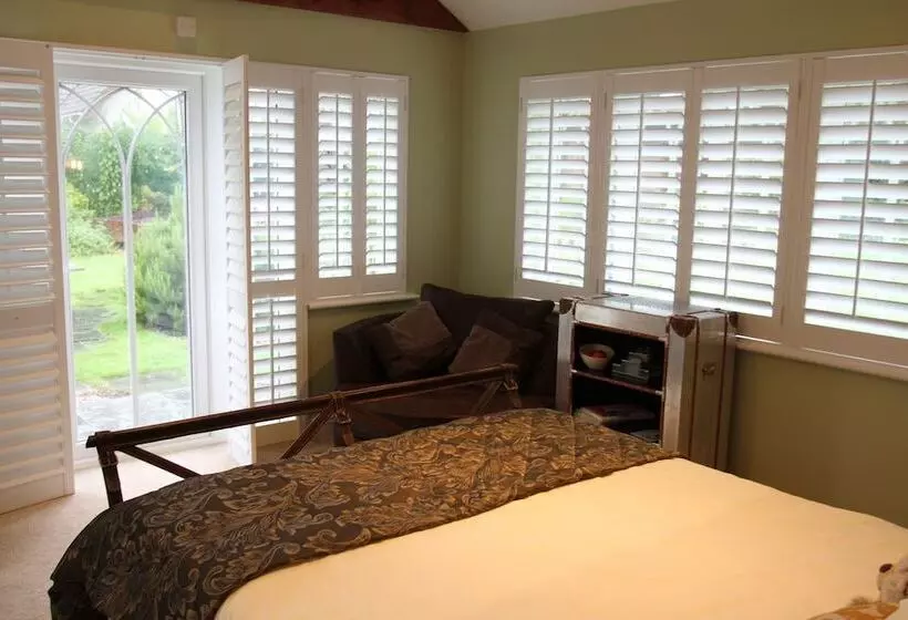 ペンション The Salty Monk Bed & Breakfast