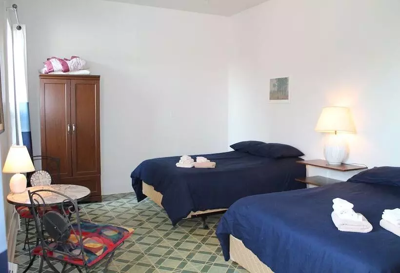 Auberge La Petite école De Forillon