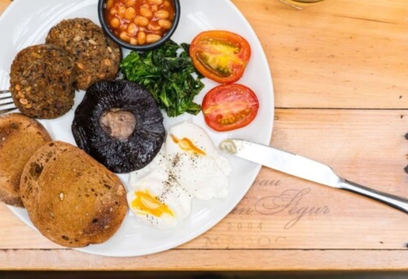 فندق صغير Bear And Ragged Staff