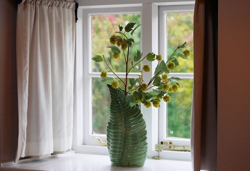 فندق صغير Bear And Ragged Staff