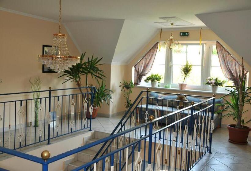 مبيت وإفطار Pension Thermensonne