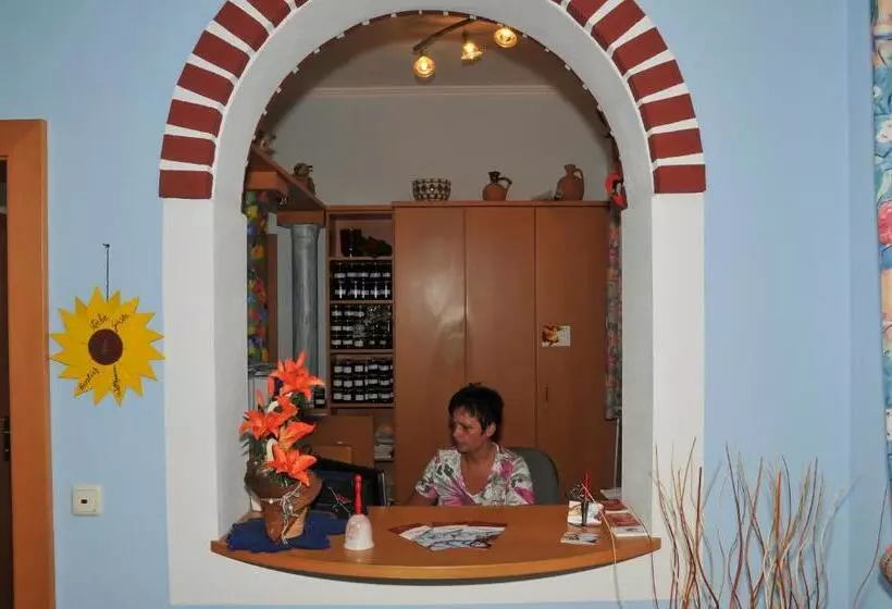 Aamiaismajoitus (B&B) Pension Thermensonne