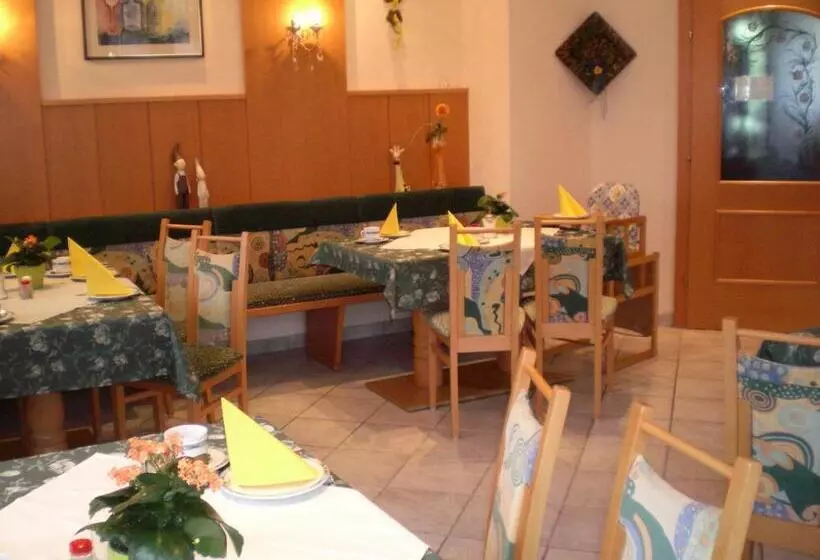 Aamiaismajoitus (B&B) Pension Thermensonne