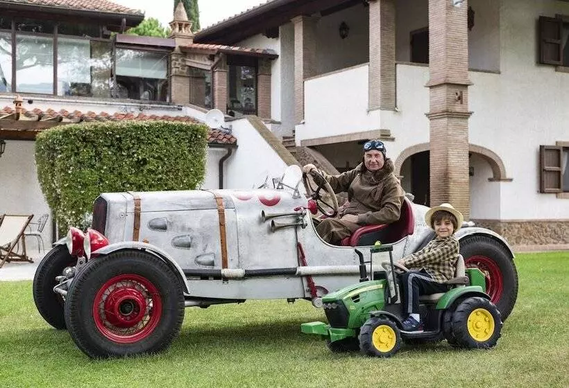 Hotelli Agriturismo La Rombaia