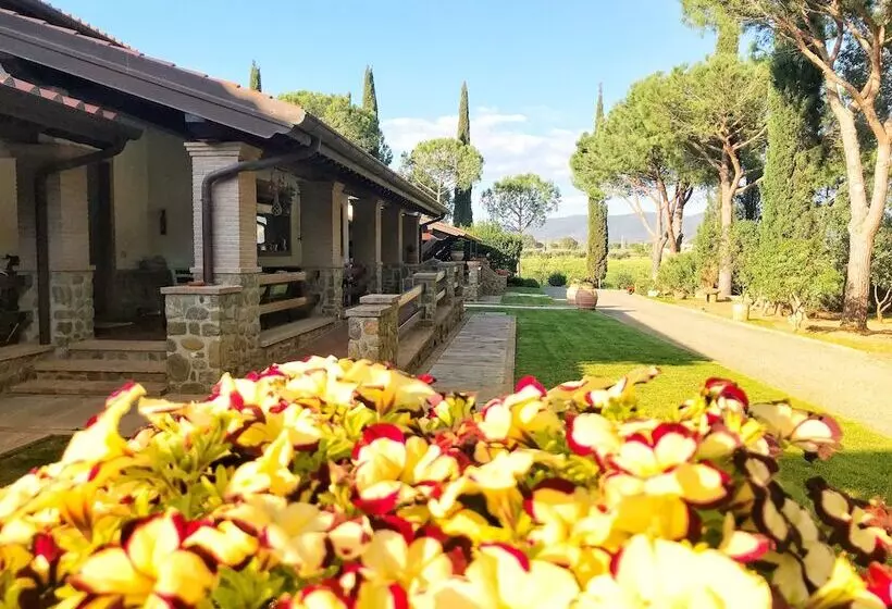 Hotelli Agriturismo La Rombaia