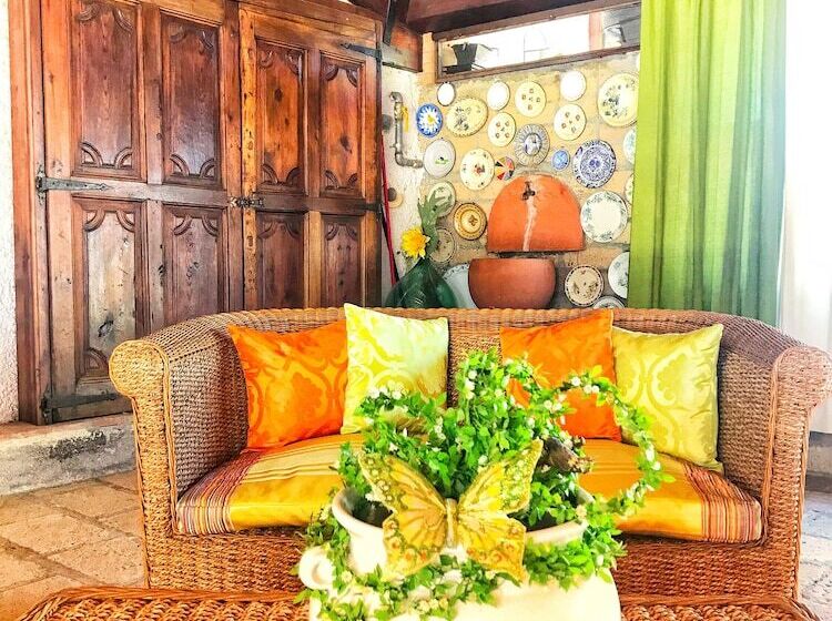 فندق Agriturismo La Rombaia