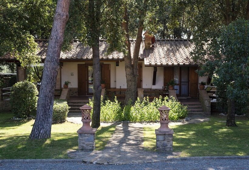 فندق Agriturismo La Rombaia