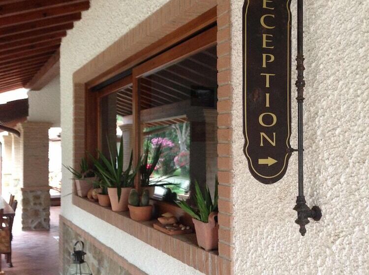 فندق Agriturismo La Rombaia