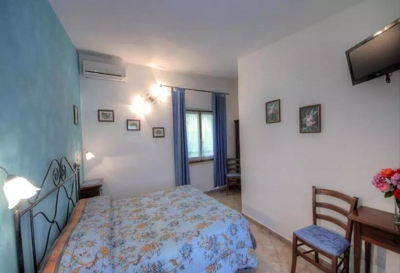 ホテル Saturnia Pian Di Cataverna