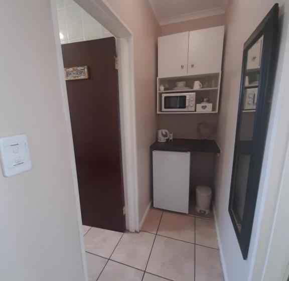 פנסיון Croeso Guest House