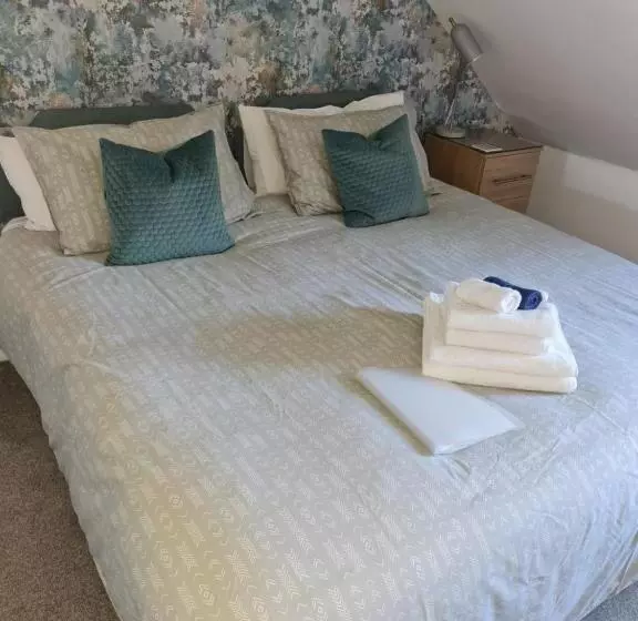 پانسیون Glascoed Guest House