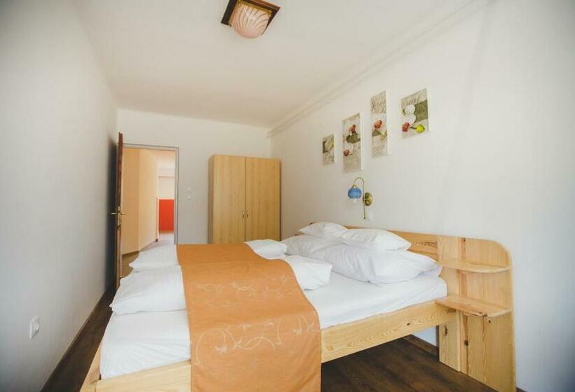 بنسيون Jerry Apartman