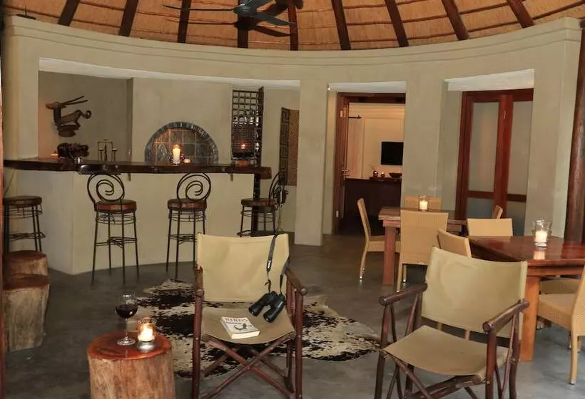 ペンション La Lechere Guest House