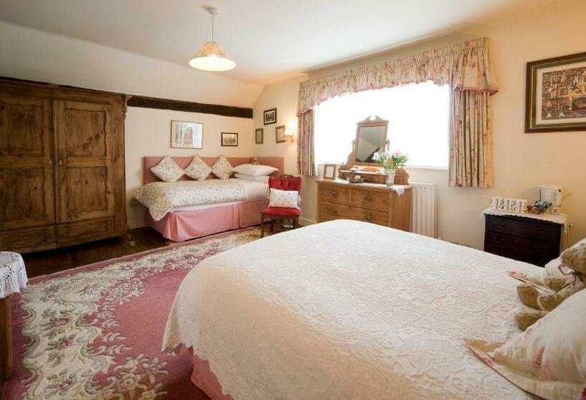 بنسيون Park Cottage