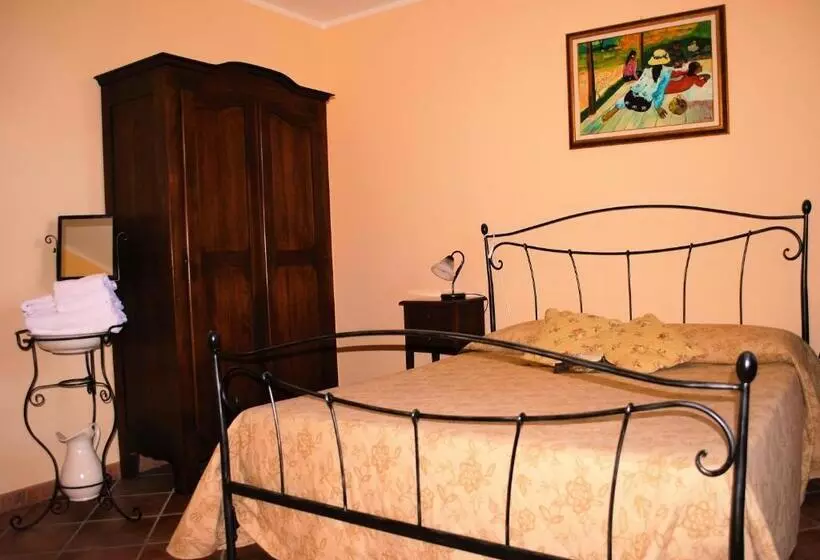 Majatalo Rosso Di Sera