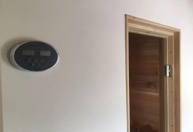 فندق صغير Black Bull Inn, Moffat