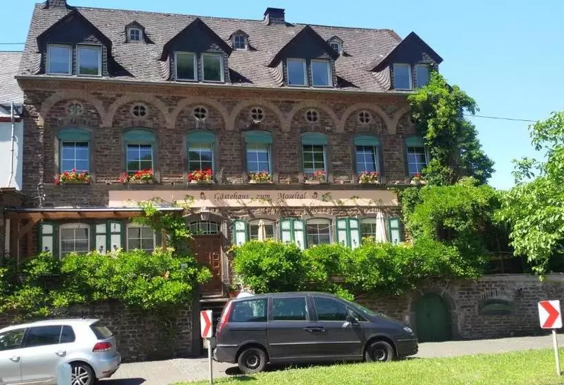 Retkeilymaja Gästehaus Zum Moseltal