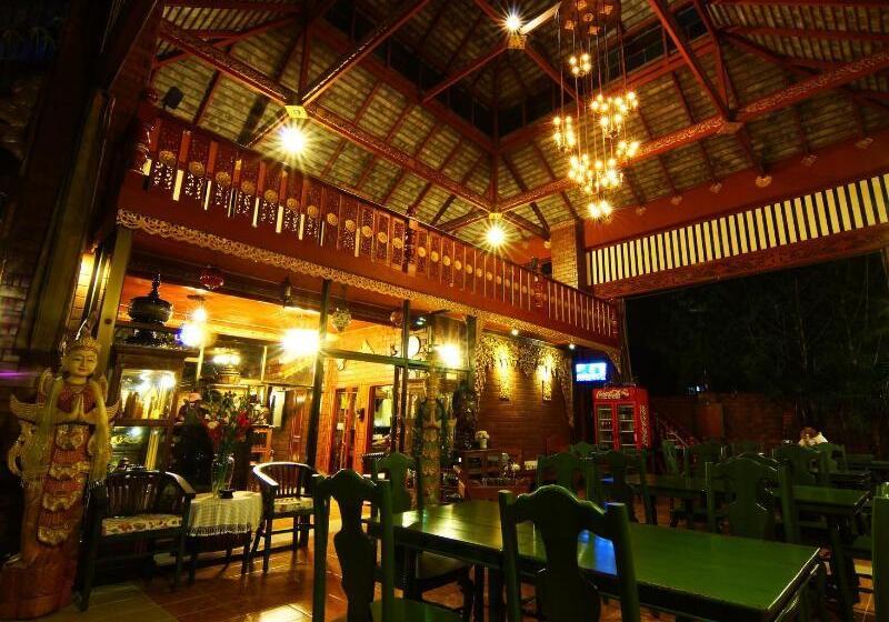 הוסטל Irawadee Resort