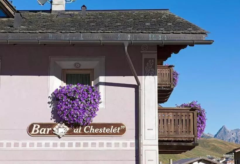 تختخواب و صبحانه Al Chestelet