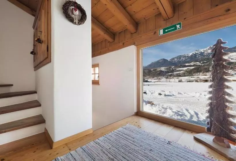 Aamiaismajoitus (B&B) Maso Vaia