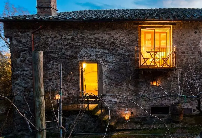 ホテル Pieve Di Caminino Historic Farm