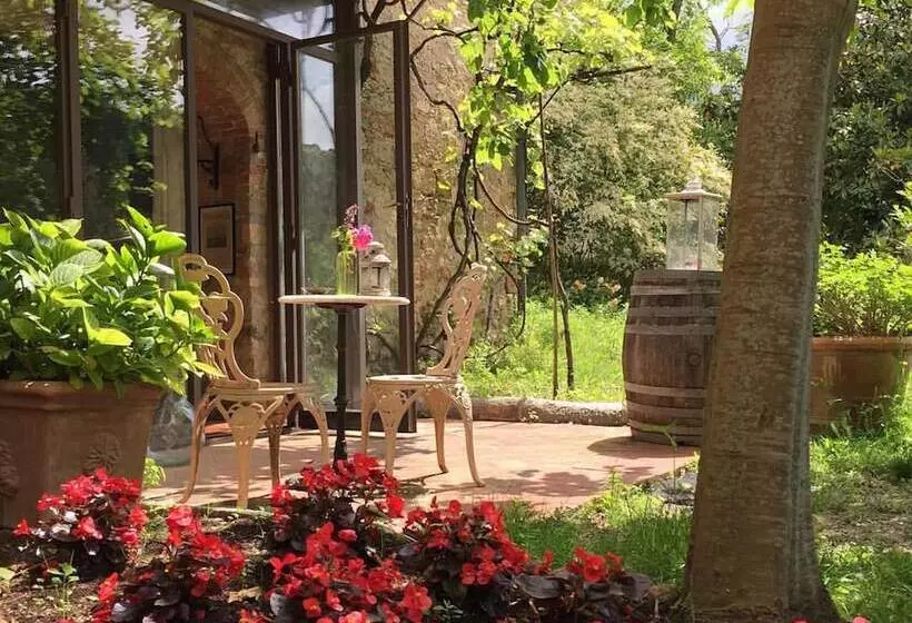 ホテル Pieve Di Caminino Historic Farm