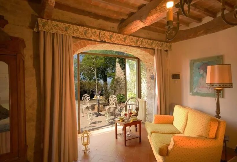 ホテル Pieve Di Caminino Historic Farm